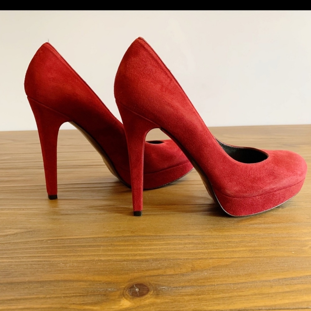 STUART WEITZMAN Burgundy Suede Platform Pumps - Picture 2 of 8
